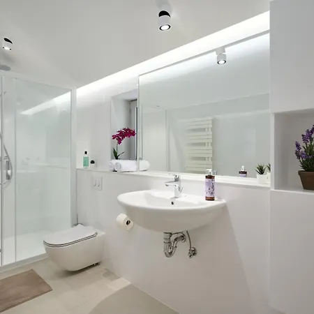 New Luxury Familija - Pool, Seafront, Ideal For 8 Persons Villa