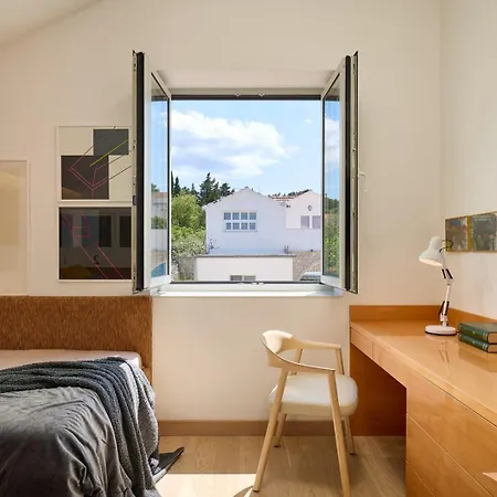 New Luxury Familija - Pool, Seafront, Ideal For 8 Persons * Splitska