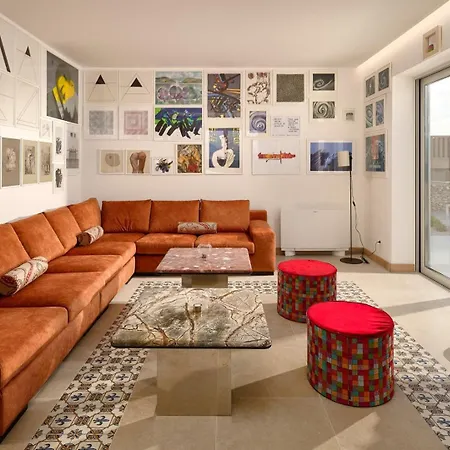 New Luxury Familija - Pool, Seafront, Ideal For 8 Persons * Splitska