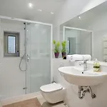 别墅 Luxury Seafront Villa Familija Splitska With Pool On Brac 斯普利特卡