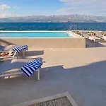 Luxury Seafront Villa Familija Splitska With Pool On Brac 别墅 斯普利特卡