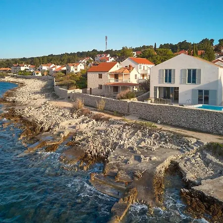 Villa Luxury Seafront Familija With Pool On Brac