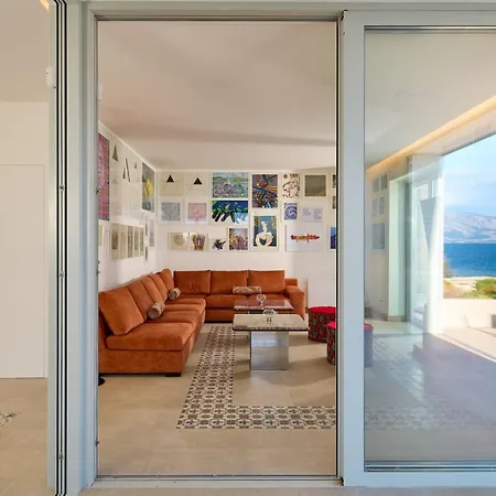 Villa Luxury Seafront Familija With Pool On Brac *